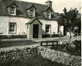 Front View of Bayview Cottage